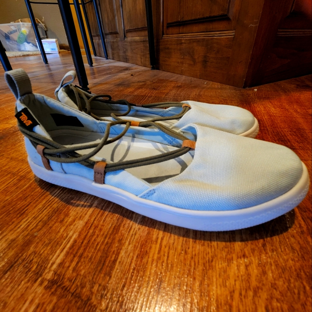 Teva shoes